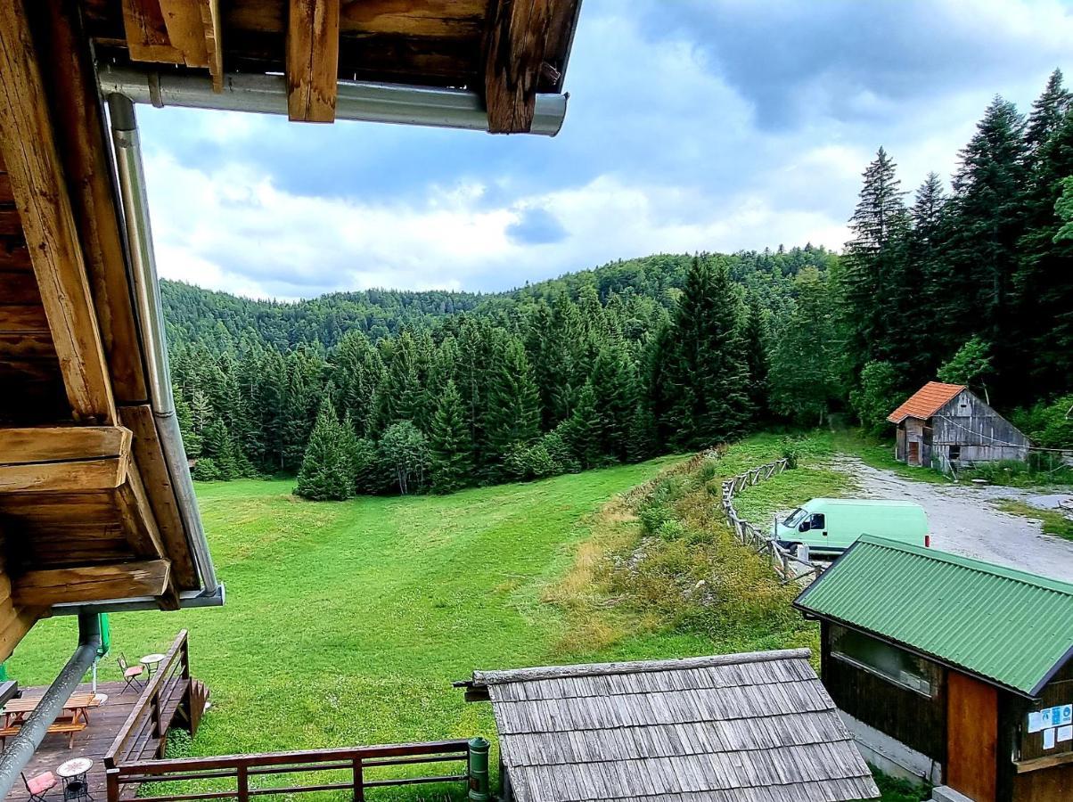 Planinski Dom Na Travni Gori ソドラジツァ エクステリア 写真